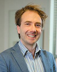 Dr Thomas Worland