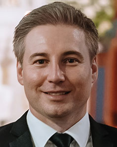 Dr Luke Ainsworth