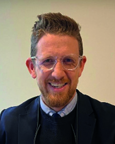 Dr Kobus Opperman