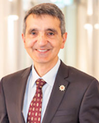Dr Ahmad Farshid